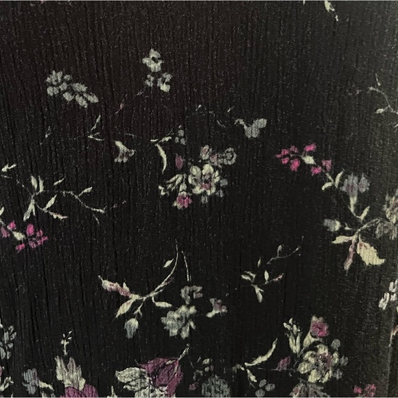 Black Floral Blouse - Picture 3 of 5